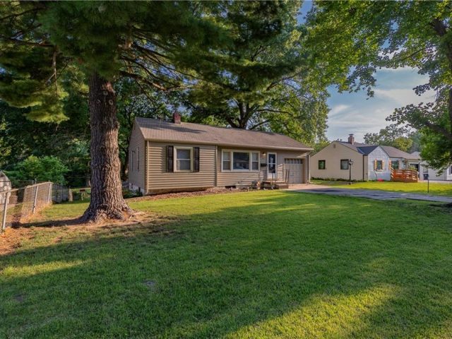 Homes for Sale in Kansas City, MO 64119 | 3117 NE 55th Street