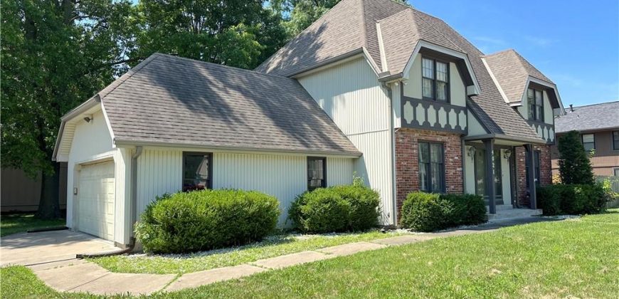 Homes for Sale in Kansas City, MO 64119 | 4021 NE Brooktree Lane