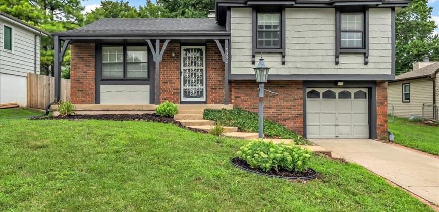 Homes for Sale in Kansas City, MO 64119 | 5032 N 56th Terrace