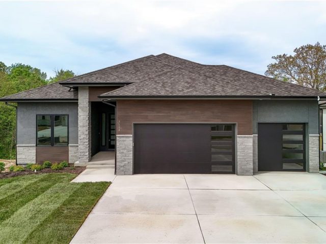 Homes for Sale in Riverside, MO 64150 | 5114  Montebella Drive