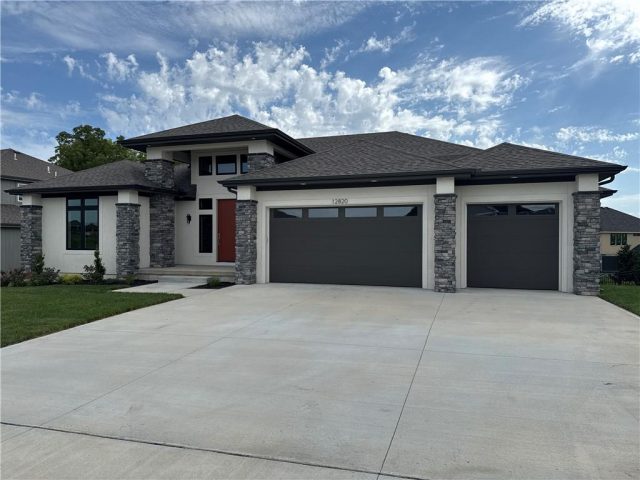 Homes for Sale in Platte City, MO 64079 | 12820 N Arbor Way