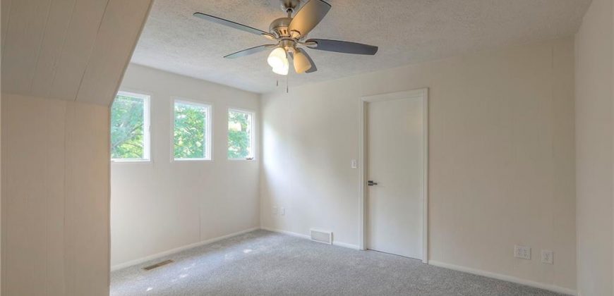 Homes for Sale in Gladstone, MO 64119 | 6704 N Agnes Avenue