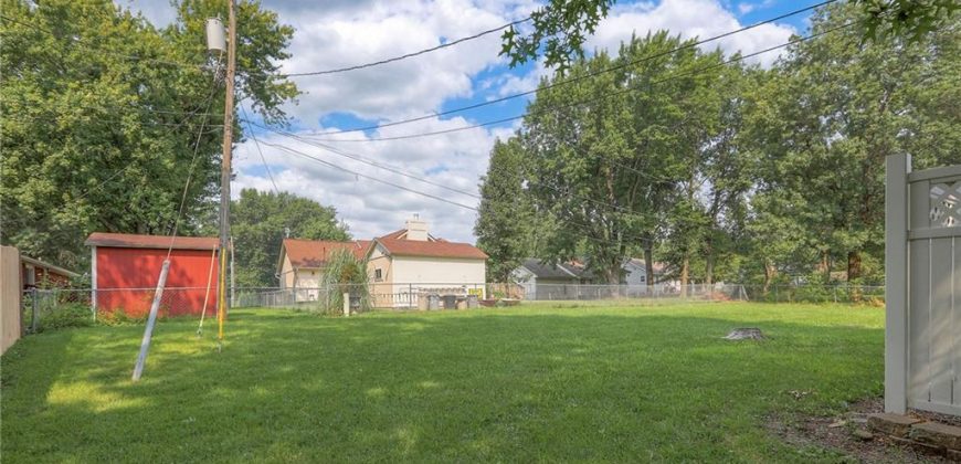 Homes for Sale in Gladstone, MO 64119 | 6704 N Agnes Avenue