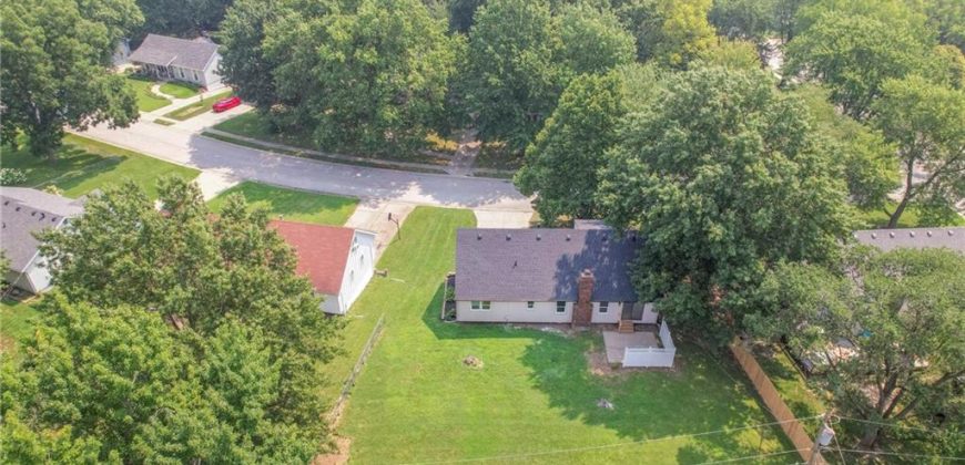 Homes for Sale in Gladstone, MO 64119 | 6704 N Agnes Avenue