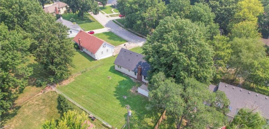 Homes for Sale in Gladstone, MO 64119 | 6704 N Agnes Avenue