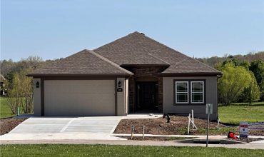 Homes for Sale in Kearney, MO 64060 | 2123  Greenfield Point