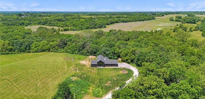 Homes for Sale in Kearney, MO 64060 | 18818  Thompson Road
