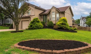 Homes for Sale in Kansas City, MO 64157 | 10820 N Wallace Avenue