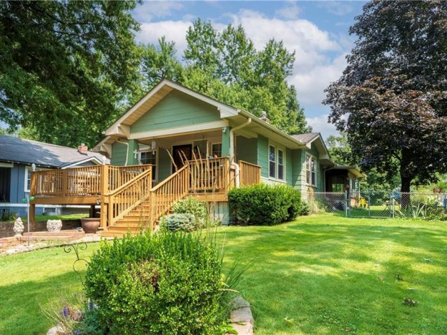 Homes for Sale in Kansas City, MO 64117 | 3917  Chaumiere Road