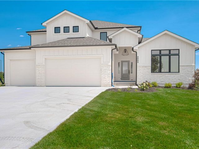Homes for Sale in Kearney, MO 64060 | 2003  Foxtail Point