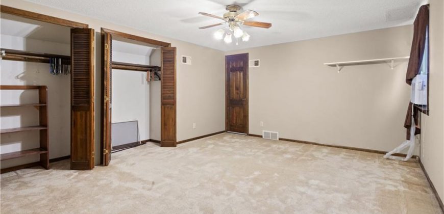 Homes for Sale in Gladstone, MO 64119 | 6009 N Monroe Avenue