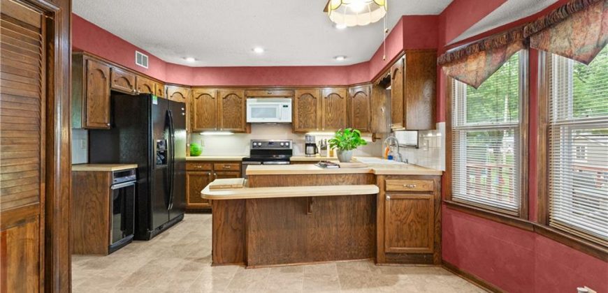 Homes for Sale in Gladstone, MO 64119 | 6009 N Monroe Avenue