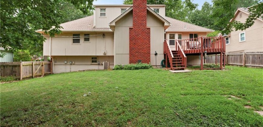 Homes for Sale in Gladstone, MO 64119 | 6009 N Monroe Avenue