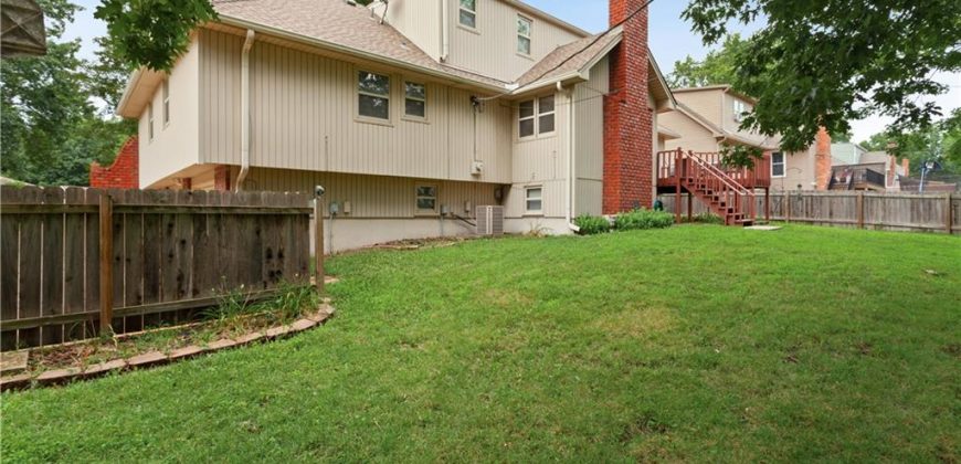 Homes for Sale in Gladstone, MO 64119 | 6009 N Monroe Avenue