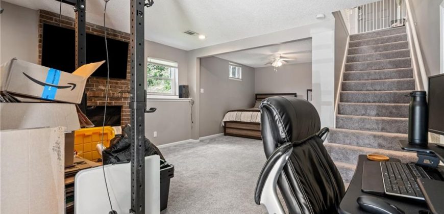 Homes for Sale in Parkville, MO 64152 | 1316  Walnut Street