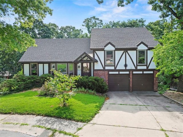 Homes for Sale in Kansas City, MO 64119 | 5829 N Indiana Avenue