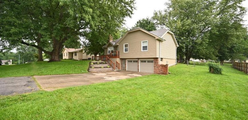 Homes for Sale in Kansas City, MO 64155 | 1019 NE 114th Terrace