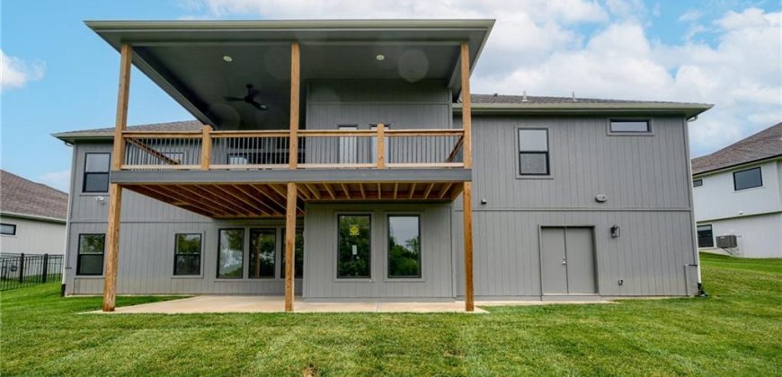 Homes for Sale in Riverside, MO 64150 | 2551 NW Riverview Drive