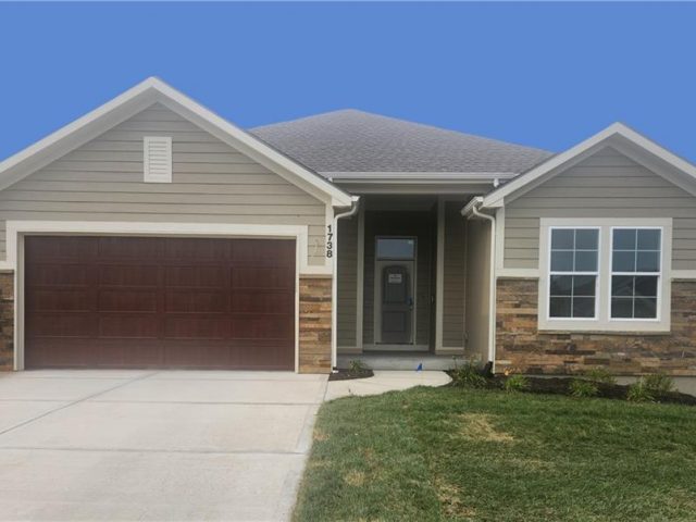 Homes for Sale in Kansas City, MO 64155 | 1738 NW 107th Terrace