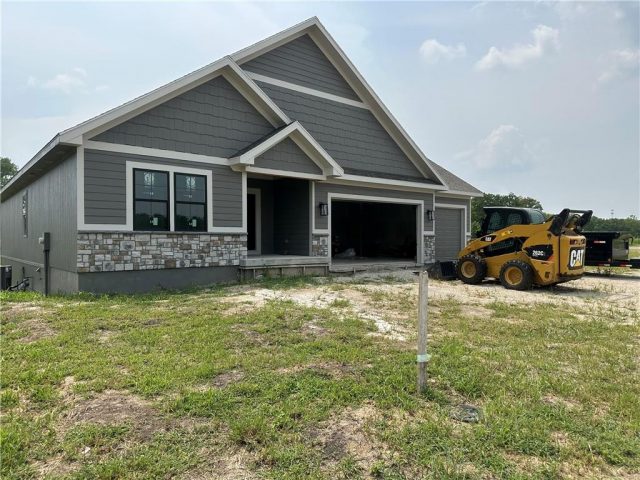 Homes for Sale in Lawson, MO 64062 | 456  Green Drive