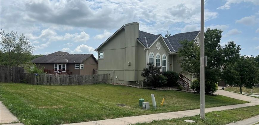 Homes for Sale in Kansas City, MO 64156 | 8611 N Mersington Avenue