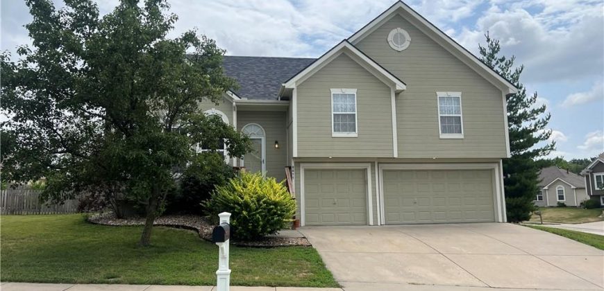 Homes for Sale in Kansas City, MO 64156 | 8611 N Mersington Avenue