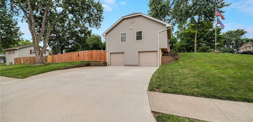 Homes for Sale in Kansas City, MO 64118 | 1213 NE 73rd Street