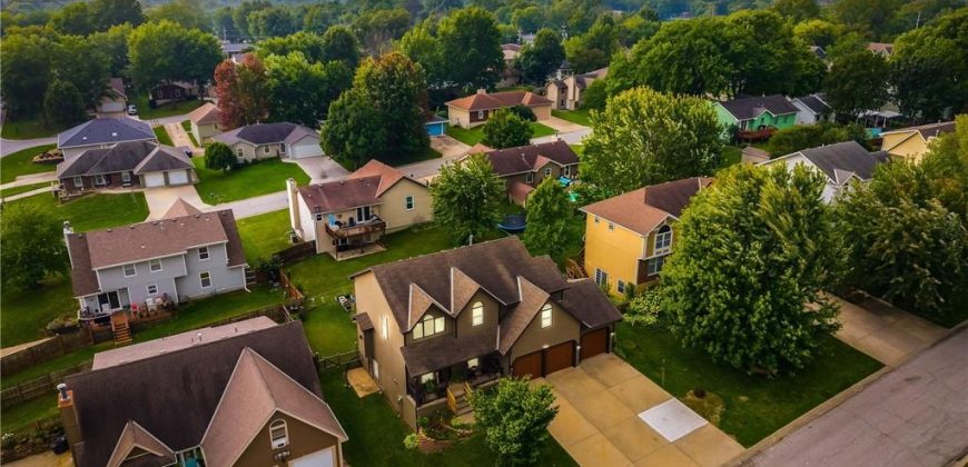 Homes for Sale in Excelsior Springs, MO 64024 | 825  DOGWOOD
