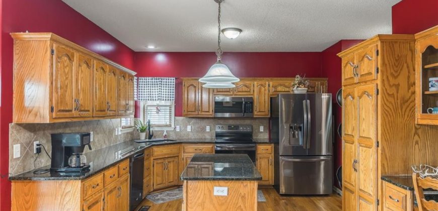 Homes for Sale in Excelsior Springs, MO 64024 | 825  DOGWOOD