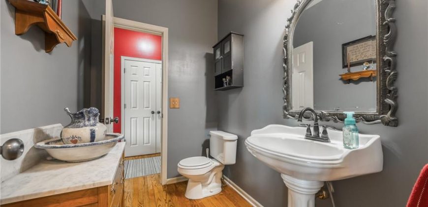 Homes for Sale in Excelsior Springs, MO 64024 | 825  DOGWOOD