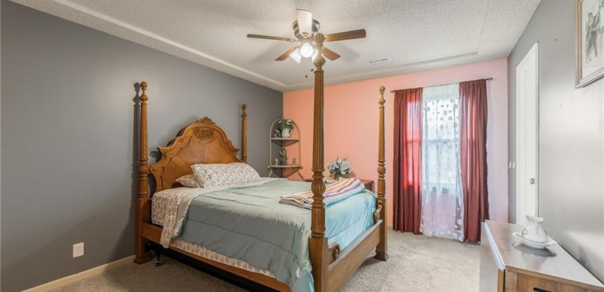 Homes for Sale in Excelsior Springs, MO 64024 | 825  DOGWOOD