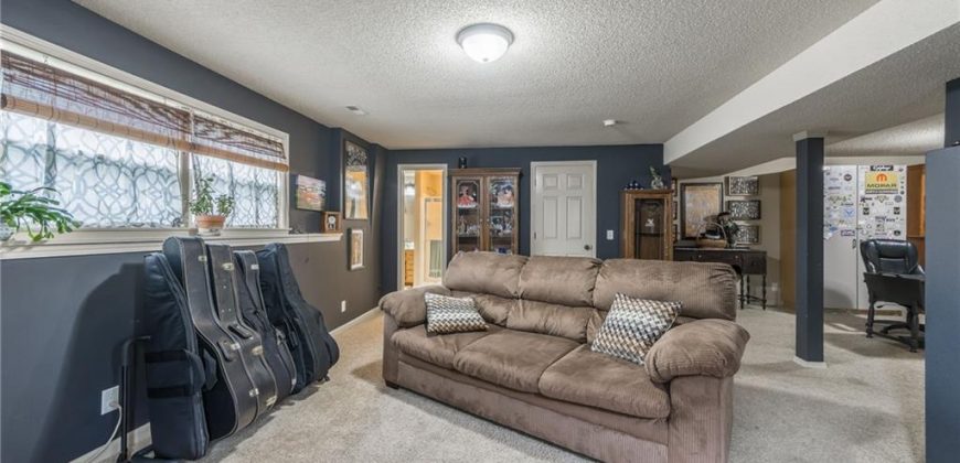 Homes for Sale in Excelsior Springs, MO 64024 | 825  DOGWOOD