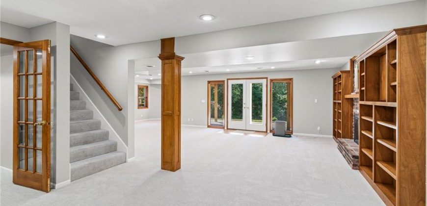 Homes for Sale in Kansas City, MO 64152 | 12023 NW Country Club Court