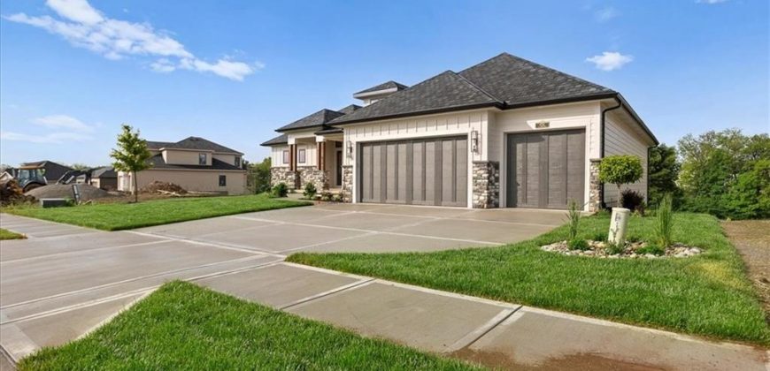 Homes for Sale in Kansas City, MO 64157 | 8732 N Lewis Avenue
