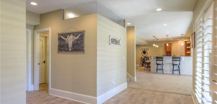 Homes for Sale in Kansas City, MO 64154 | 10118 N Helena Avenue