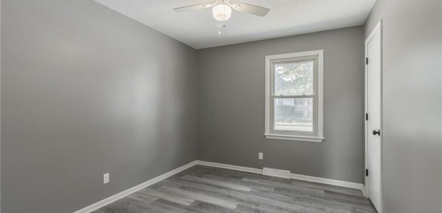 Homes for Sale in Kearney, MO 64060 | 300 N Grove Street