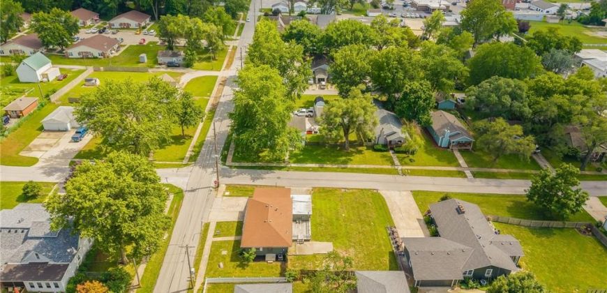 Homes for Sale in Kearney, MO 64060 | 300 N Grove Street