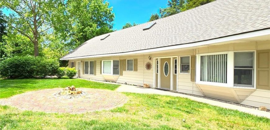Homes for Sale in Liberty, MO 64068 | 2101  Hillview Road