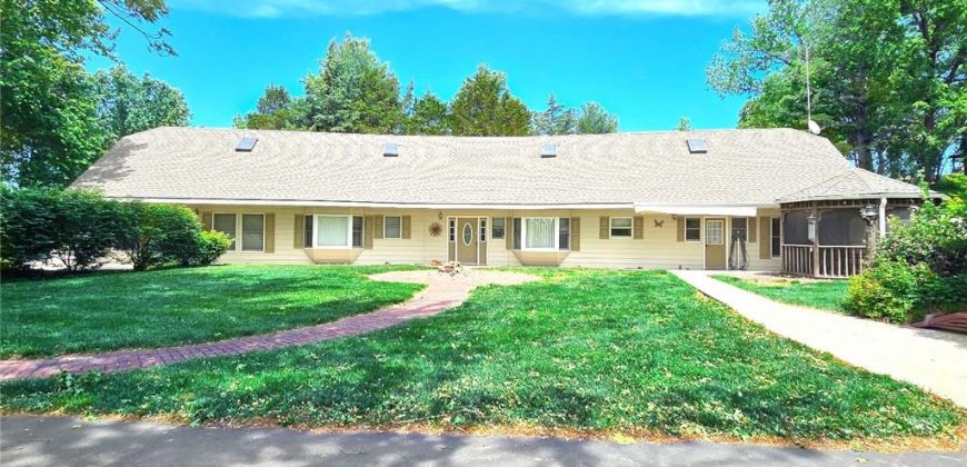 Homes for Sale in Liberty, MO 64068 | 2101  Hillview Road