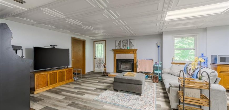 Homes for Sale in Smithville, MO 64089 | 5500  West Gale Road