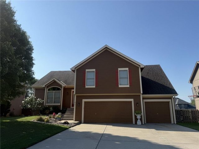 Homes for Sale in Kansas City, MO 64157 | 8161 NE 98th Street