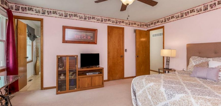 Homes for Sale in Kansas City, MO 64118 | 1708 NW 63rd Terrace