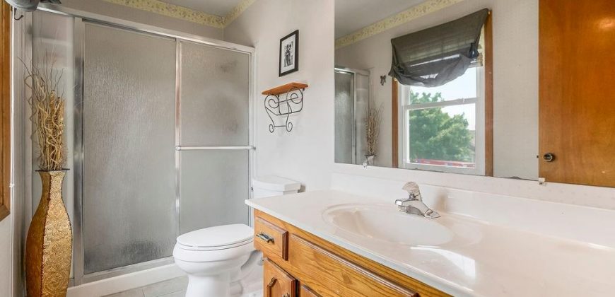 Homes for Sale in Kansas City, MO 64118 | 1708 NW 63rd Terrace
