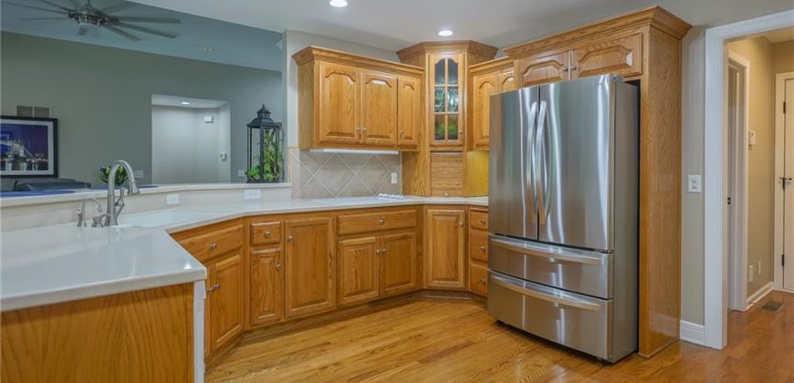 Homes for Sale in Excelsior Springs, MO 64024 | 2414  Merlot Place
