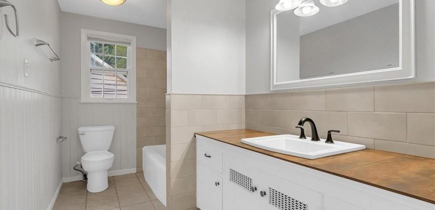 Homes for Sale in Kansas City, MO 64116 | 24 NW GREENTREE Lane