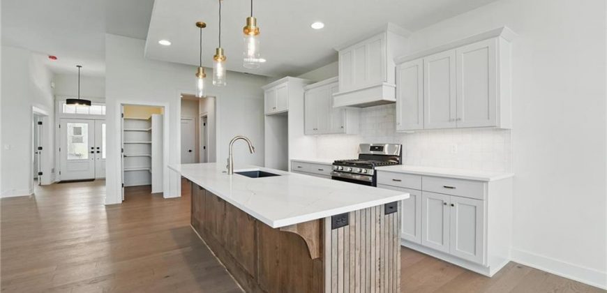 Homes for Sale in Kansas City, MO 64155 | 1518 NW 106th Terrace