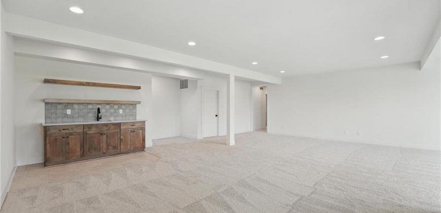 Homes for Sale in Kansas City, MO 64155 | 1518 NW 106th Terrace