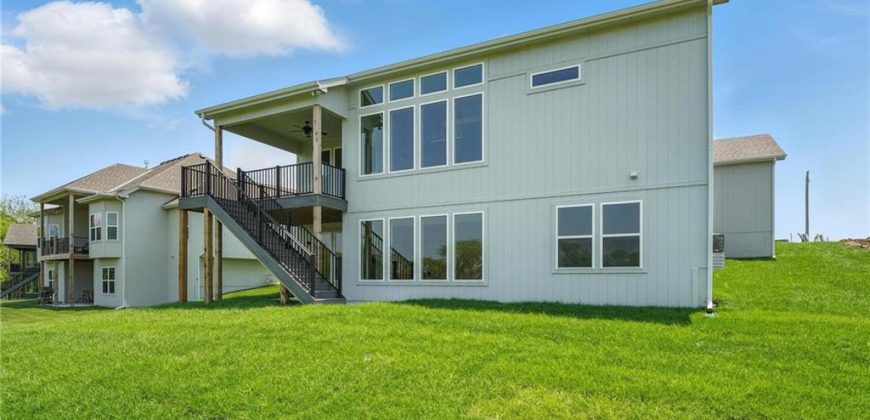 Homes for Sale in Kansas City, MO 64155 | 1518 NW 106th Terrace