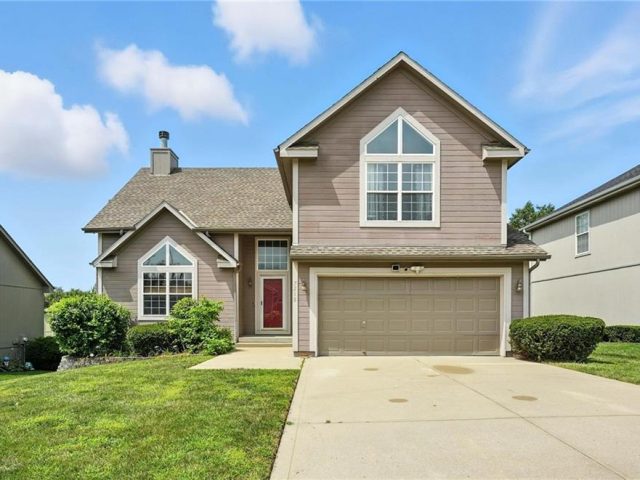 Homes for Sale in Kansas City, MO 64158 | 7218 N Lewis Avenue