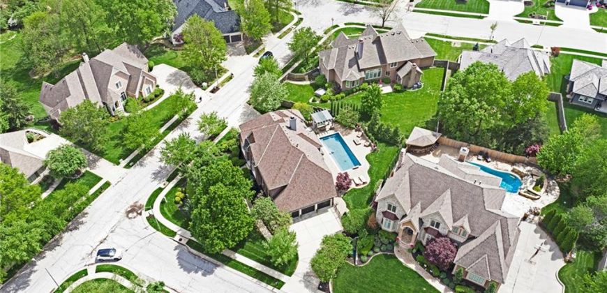 Homes for Sale in Kansas City, MO 64151 | 6000 N Cosby Court